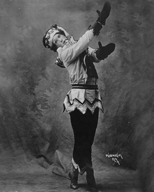 Ромола де пульсцкий нижинский. «Человек-птица»