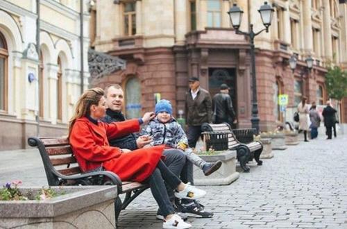 Муж с женой развелся с женой. Жена развелась с нелюбимым мужем и была счастлива, пока не встретила его в супермаркете спустя 5 лет 06