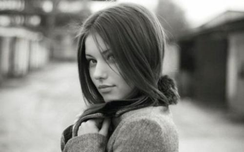 Жена на показ в соц сетях.   02