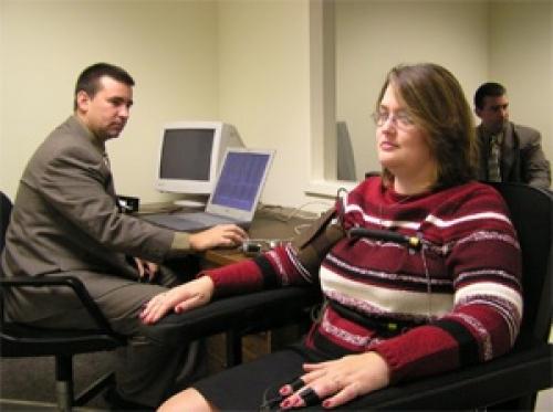 Как вести себя на полиграфе. Как вести себя во время проверки на полиграфе?