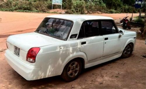 Машина для переделки людей. Понты для бедных или переделка обычных машин в роскошные авто (14 фото)