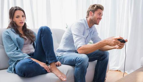 Почему женщины заводят любовников психология. Что приводит женщину к отношениям на стороне?