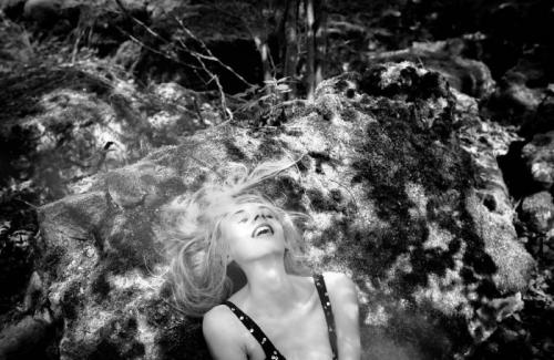 Женщина на пике оргазма. Фотограф снял лица женщин на пике сексуального оргазма 25