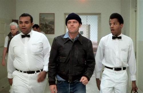 Персонажи пролетая над гнездом кукушки. Признание и значение 01