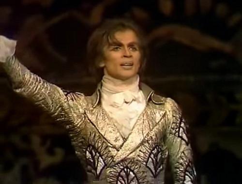 Рудольф Нуриев сплетник. Рудольф Нуреев: почему тайная страсть погубила великого танцора