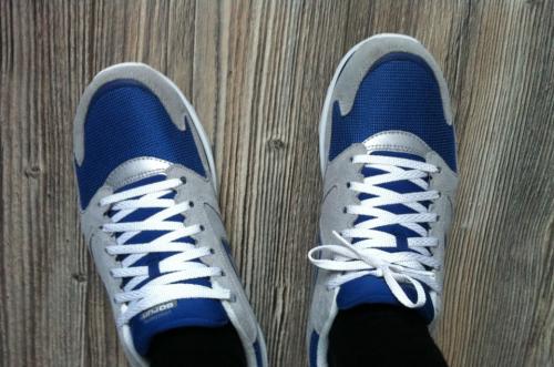 Нужно ли прятать шнурки