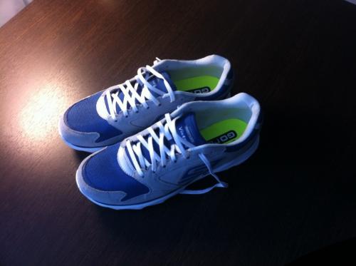 Нужно ли прятать шнурки