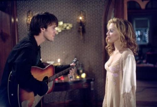 Если мужчина хочет быть рядом с женщиной