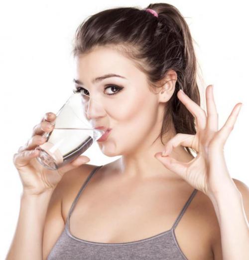 Можно ли пить во время еды ответы. Вода во время еды: пить или не пить?