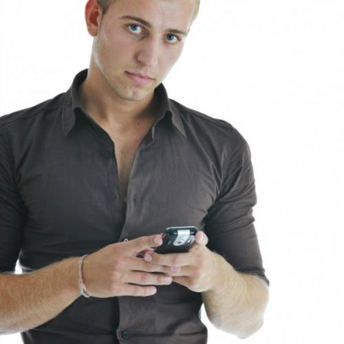 Для девушек важно внимание. На что девушки обращают внимание?