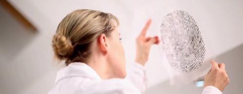 Завитки и петли на пальцах