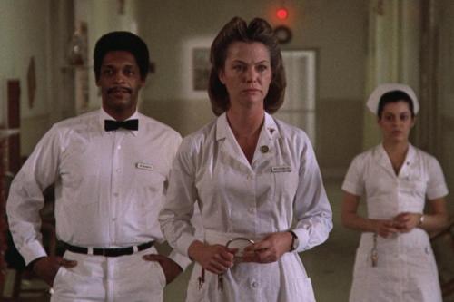 Пролетая над гнездом кукушки смысл. Над кукушкиным гнездом: кто такой Вождь? В чём смысл фильма?