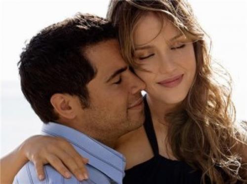 Женщина это отражение мужчины, как к ней относишься такой она и будет. Женщина – это отражение мужчины