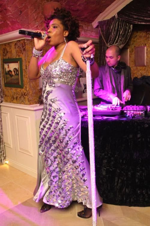 Особенности организации светского раута. Светский раут в новом ресторане 06