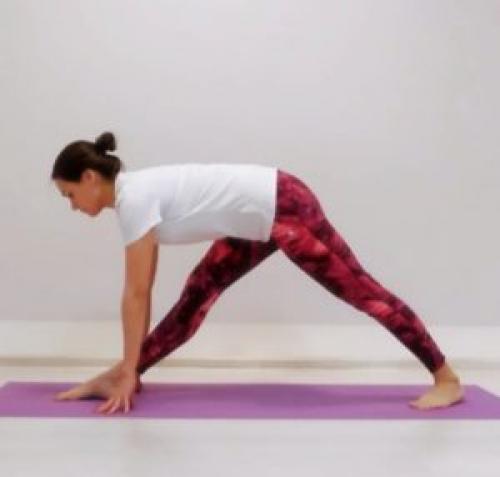 Паршвоттанасана