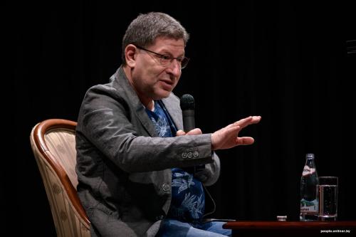 Лабковский, каких женщин выбирают мужчины. «Мальчику всячески прививали мысль, что он „должен“ хорошо зарабатывать, иметь престижную машину»