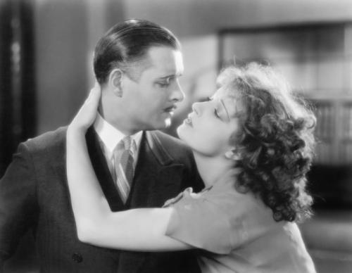 69 фраз от которых ваш мужчина будет на 7 небе. Сладкий удар по ушам: 12 волшебных фраз, покоряющих мужчин. Он станет твоим, сам того не заметив!