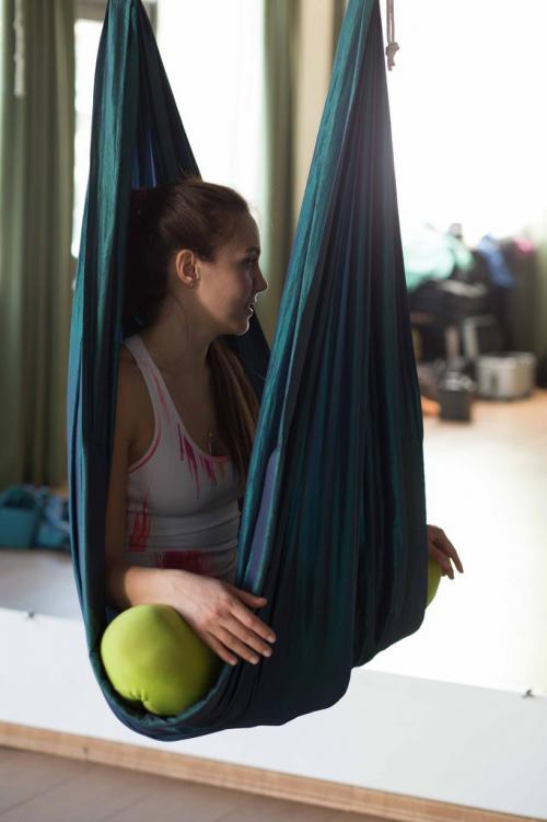 Поза дерева в йоге врикшасана. Врикшасана — Поза дерева 03 Поза дерева в йоге врикшасана. Врикшасана — Поза дерева 03