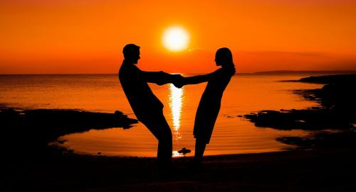 За какое время мужчина привыкает к женщине. Стадия 4: Любить или не любить, вот в чем вопрос