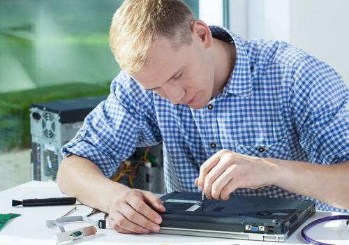 Как понять отношение мужчины к себе. Как узнать, ухаживает ли мужчина за вами по-настоящему?