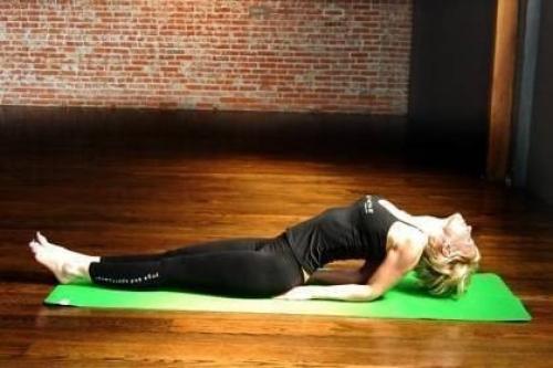 Поза Дельфина йога. 6 эффективных асан йоги для похудения