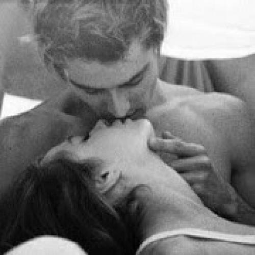 Если мужчина предлагает свою помощь, что это значит. Простые признаки скажут все за него!