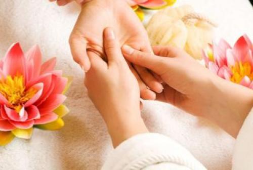 Забота в отношениях это. Забота — это что такое? Проявление заботы и нежности