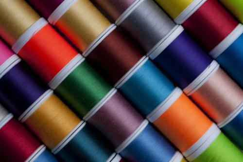 Вокруг пальца обвел. «Обвести вокруг пальца» - фразеологизм. Значение и примеры