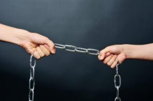 Любовь жертвы к палачу это. Любовная зависимость. Кто я без любимого?