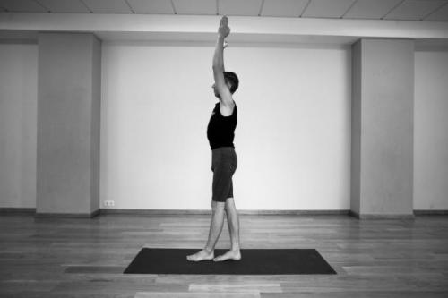 Поза Ромберга. В чем польза позы Ромберга? Зачем ее делать?