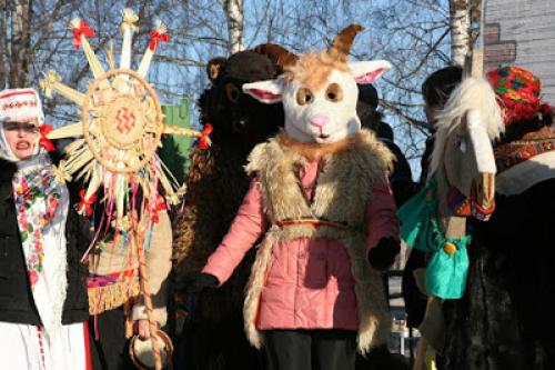 Игры и конкурсы на Масленицу для детей и взрослых на улице. Веселые игры, конкурсы и забавы на Масленицу для детей и взрослых