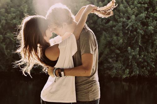 На каких девушках женятся мужчины Рыбы. Влюбить в себя мужчину Рыбы