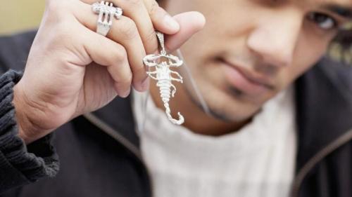 Если мужчина скорпион любит по настоящему, как он себя ведет психология. ХАРАКТЕР МУЖЧИНЫ-СКОРПИОНА