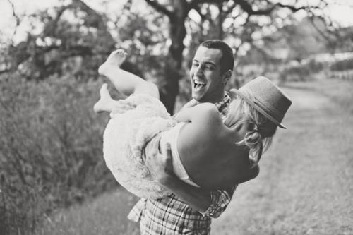 Как жене сделать приятно. Как порадовать жену так, чтобы ей снесло башню