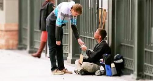 Бескорыстная помощь термин. Бескорыстно - это как? Что скрывается за этим простым, на первый взгляд, словом?