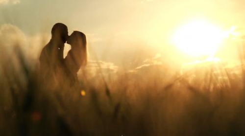 Любить-это прежде всего отдавать. Любить — это прежде всего отдавать…