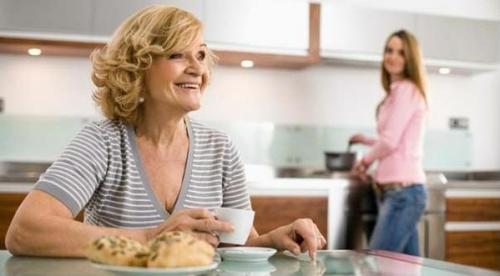 Если свекровь ненавидит сноху. Сложные отношения: невестка vs свекровь