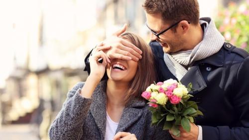 Как мужчина чувствует, что это его женщина. Как определить, что мужчина влюблён?