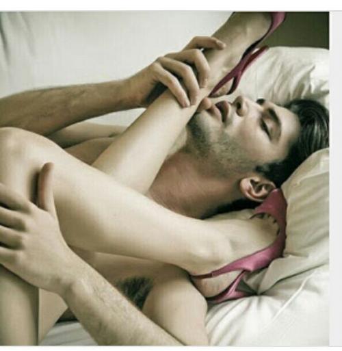 Топ-7 признаков влюблённого мужчины. Почему парни редко признаются в симпатии 07