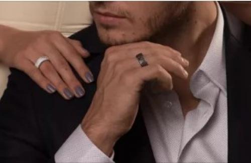 На каком пальце носить перстень с камнем мужчине. Какими бывают мужские кольца