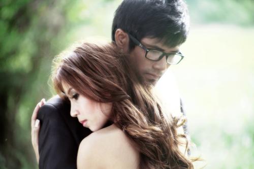 Как поставить мужчину на место и правильно обижаться. Как поставить на место самоуверенного парня?