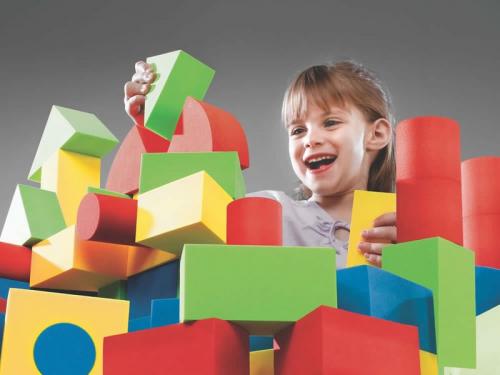 Как воспитывать ребенка в 2 года. Задачи воспитания и обучения детей 2-3 лет