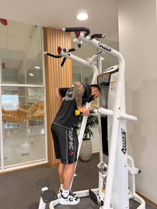 Какие основные мышцы работают при выполнении упражнений из ТОП-30. Упражнения для грудных мышц