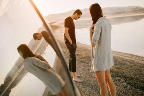 Как любящий мужчина относится к женщине. Психология влюбленного мужчины 10