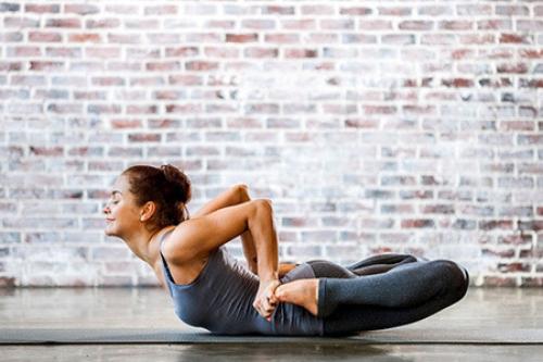 Поза лягушка. Какая Поза Лягушки самая правильная в йоге?