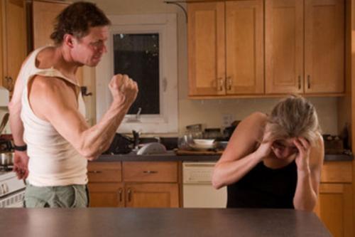 Как мужчины могут помочь женщинам справиться со страхом перед мужчинами. Причины страха