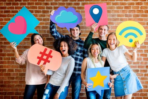 Как социальные сети влияют на наши представления о любви. Изменение традиционных моделей ухаживаний