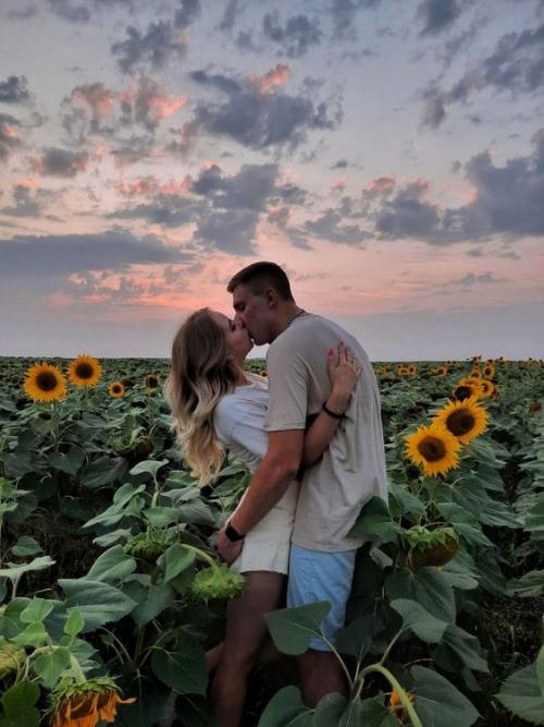 Как справиться с ревностью к общению любимого в соцсетях 01 Как справиться с ревностью к общению любимого в соцсетях 01