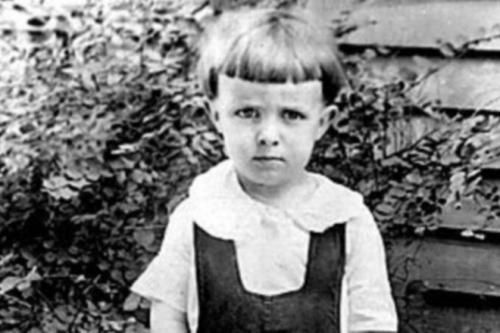 Рей Бредбері біографія. Рэй Брэдбери: биография