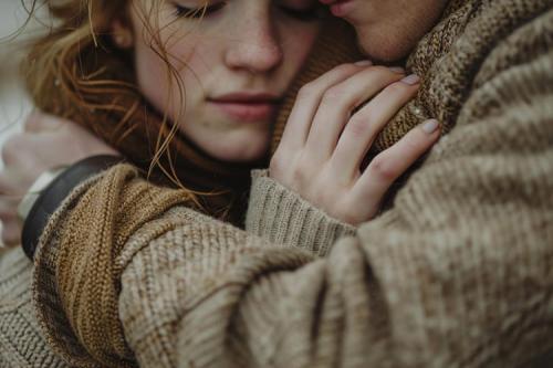 Как понять, что близкий человек нуждается в поддержке. Виды поддержки близких